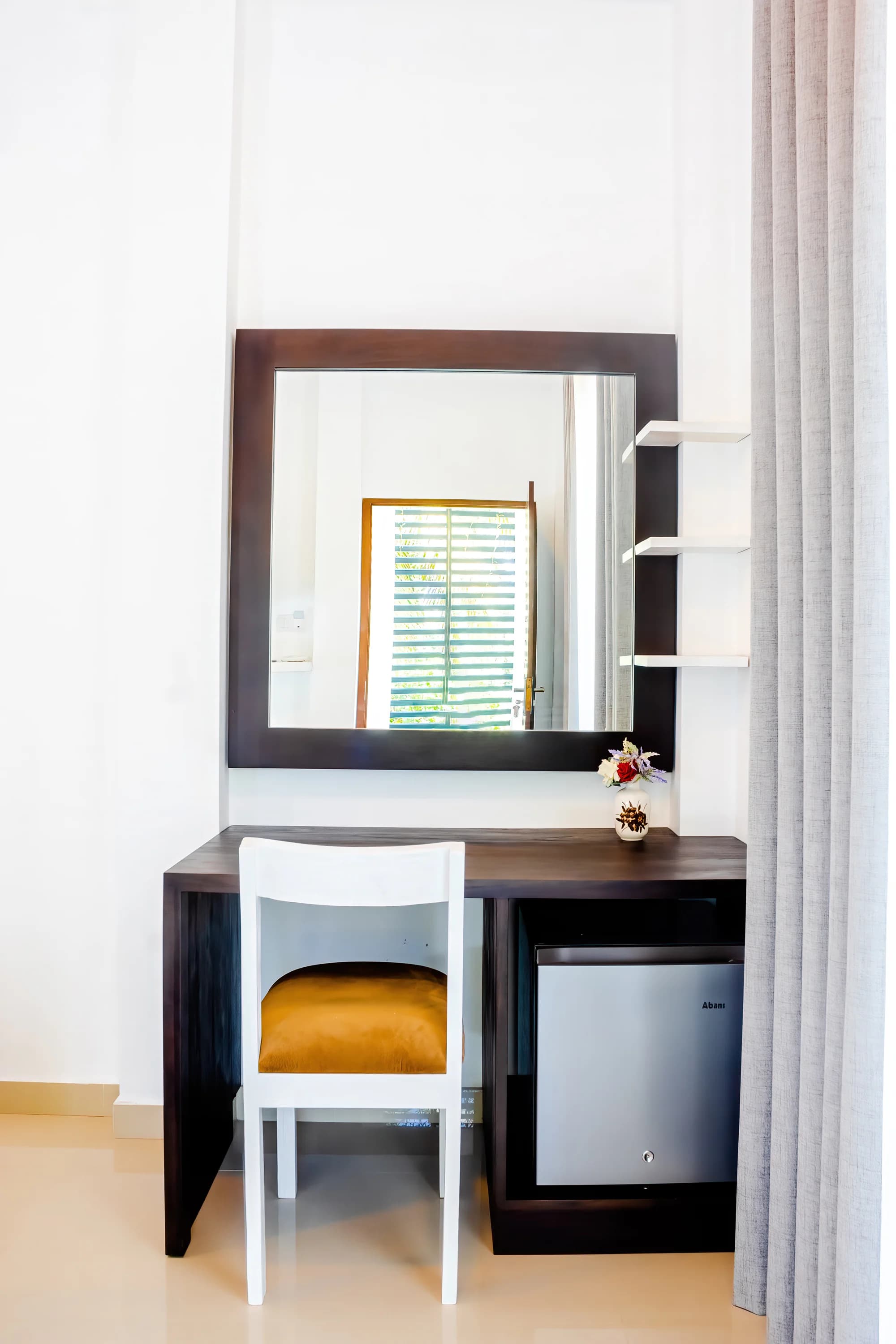 Deluxe Suite 101 (King Room) gallery 5
