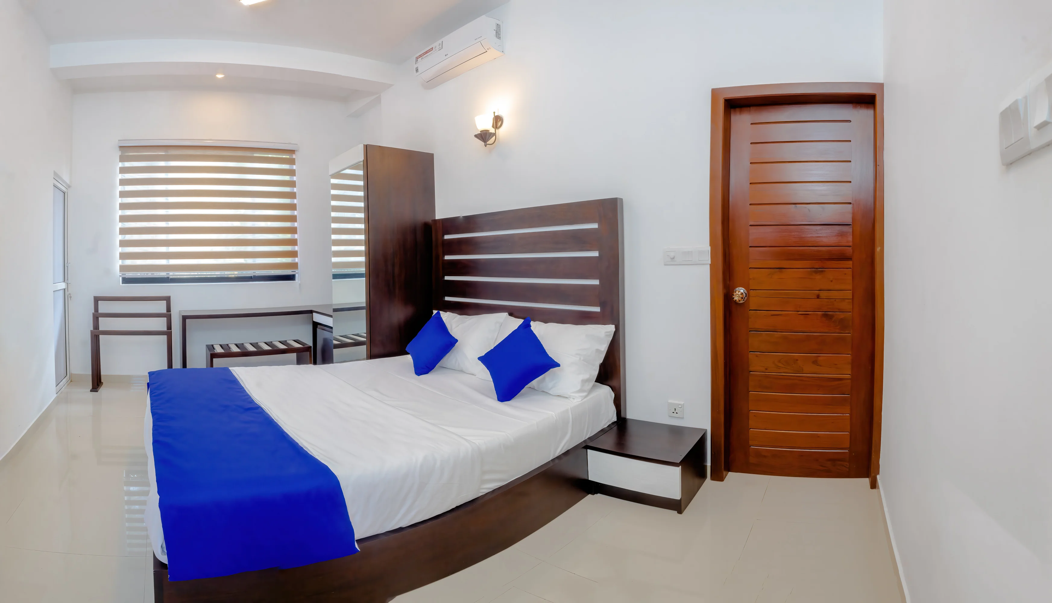 Standard Transit Double 301 (Twin Bed) gallery 3