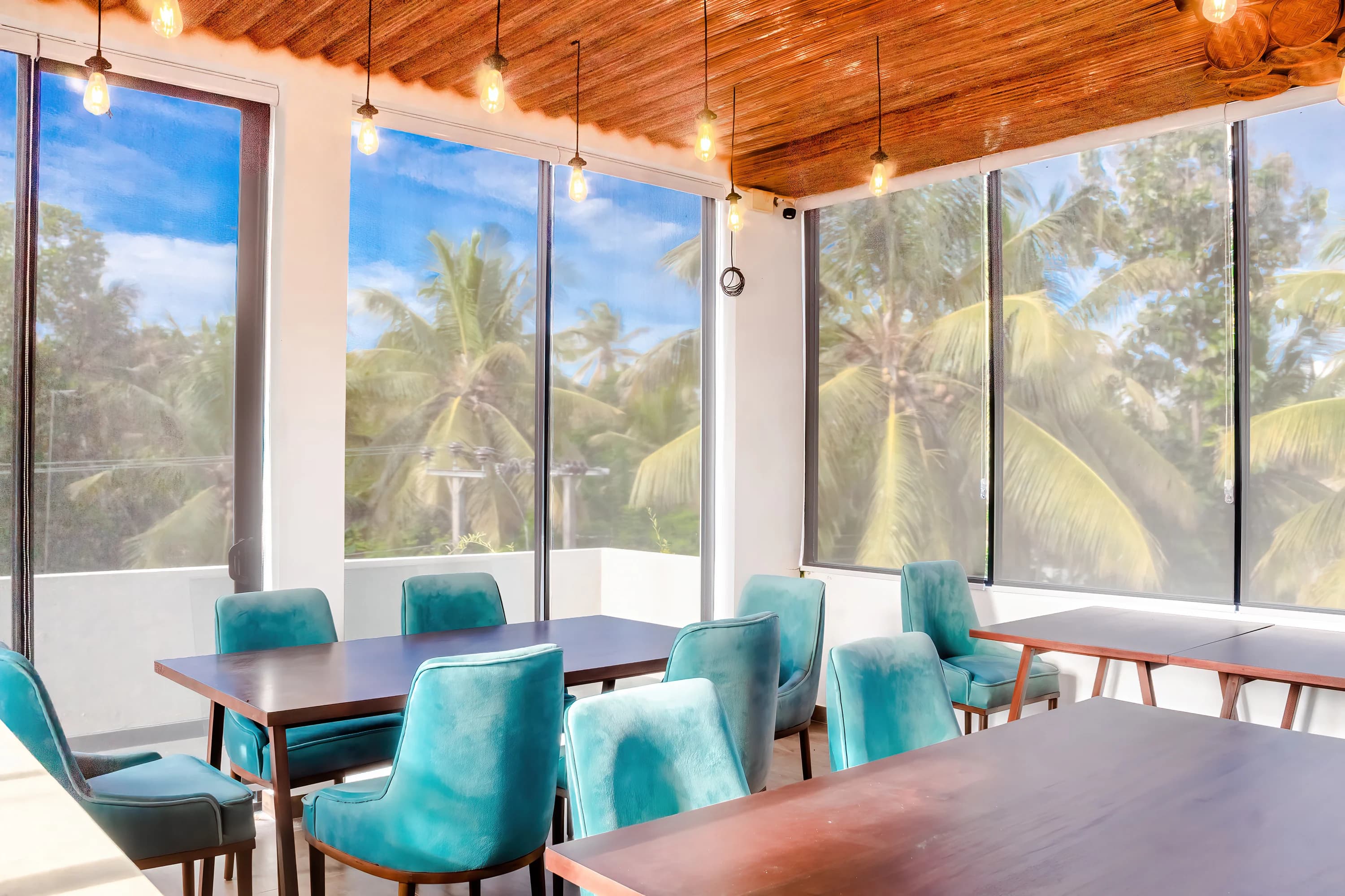Grand Lounge Corridor